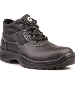 Bata Territory Memphis Black Boot Size 6
